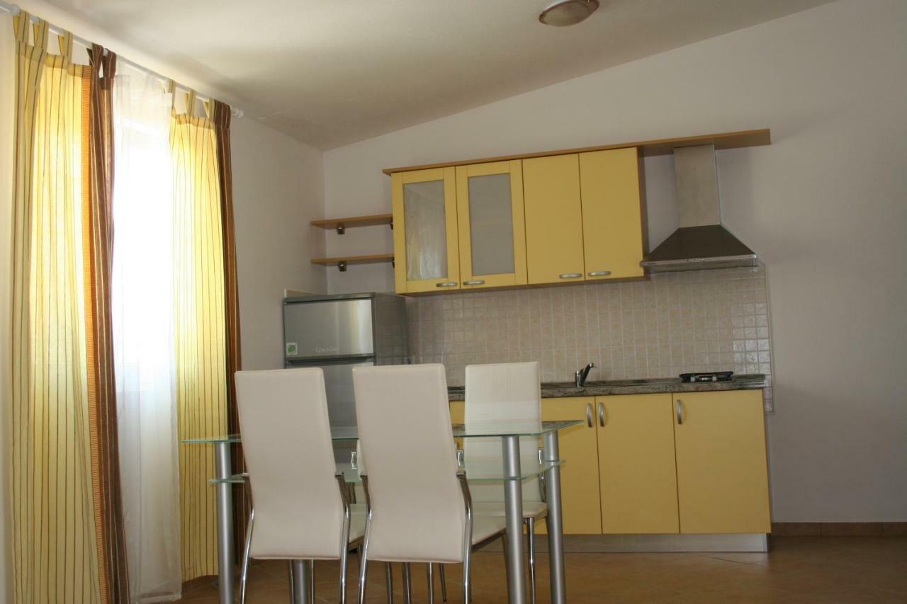 Apartments Sara Vlašići Exterior foto