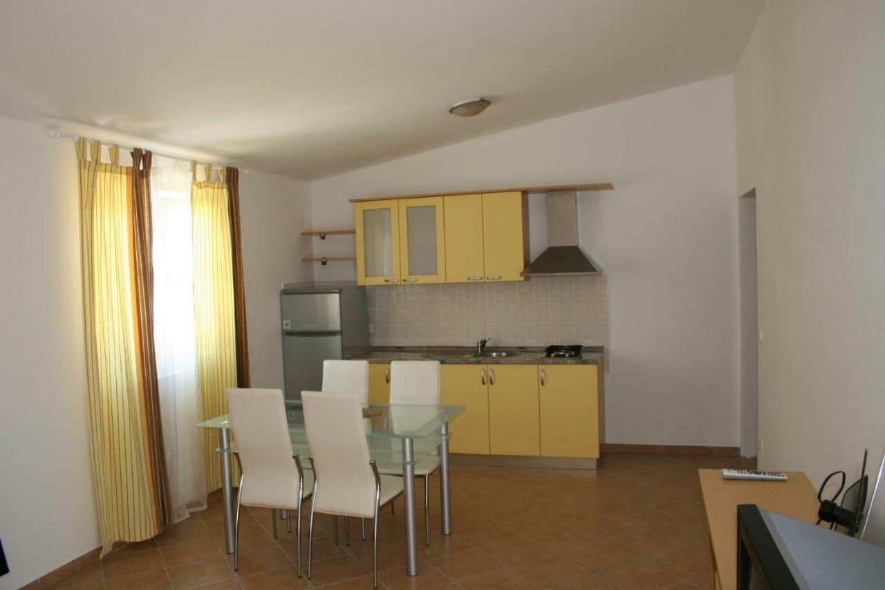 Apartments Sara Vlašići Exterior foto