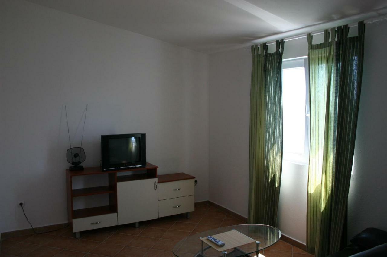 Apartments Sara Vlašići Exterior foto